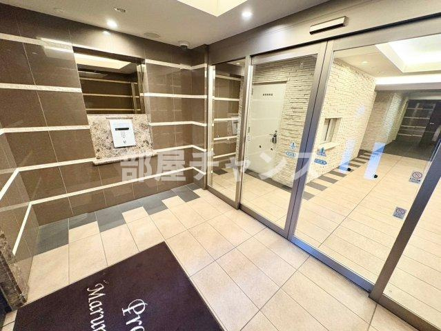 プレサンス丸の内レジデンスのエントランス