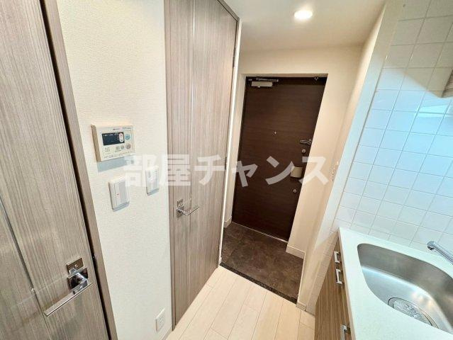 プレサンス丸の内レジデンスの玄関