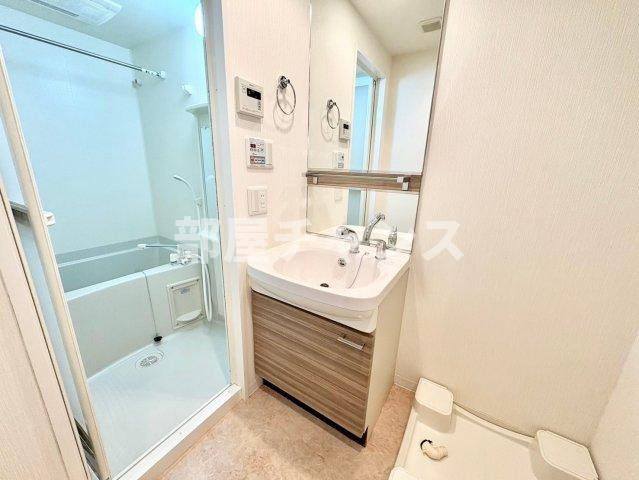 プレサンス丸の内レジデンスの独立洗面台