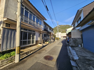 【前面道路含む現地写真】 | 鳥取市西町３丁目土地