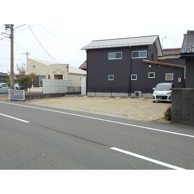 岐阜市細畑３丁目の駐車場の外観