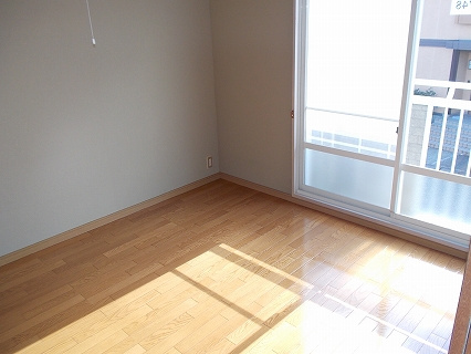 コーポ吉備路 Cの居間・リビング