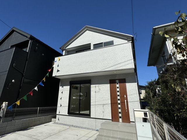 柏市酒井根３丁目新築戸建【酒井根小学校：5分】の外観|1号棟・完成済み内覧可能です！