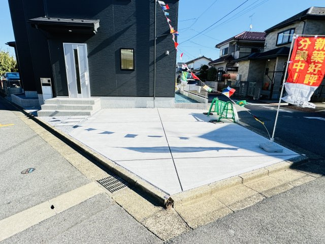 柏市酒井根３丁目新築戸建【酒井根小学校：5分】の駐車場|2号棟駐車スペース・並列2台駐車可