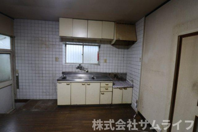 【キッチン】 | 潤野・敷地219坪中古戸建