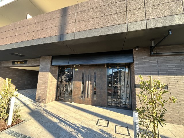 コートデルトゥール昭島のエントランス