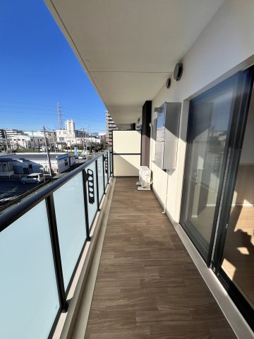 コートデルトゥール昭島のバルコニー