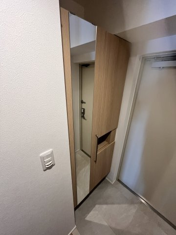 コートデルトゥール昭島の玄関