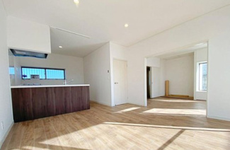 【居間・リビング】 | 桶川市下日出谷　中古戸建