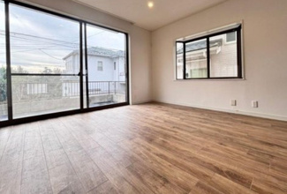 【居間・リビング】 | 桶川市下日出谷　中古戸建