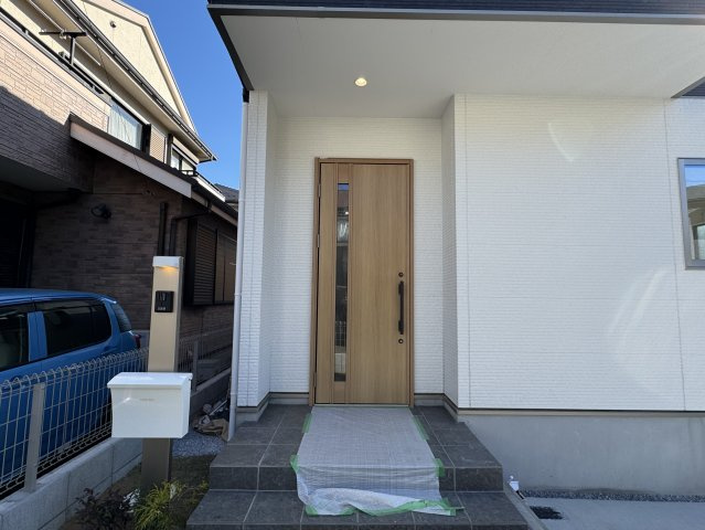 松戸市松戸新田新築戸建【寒風台小学校：6分】のエントランス|エントランス・玄関ポーチ