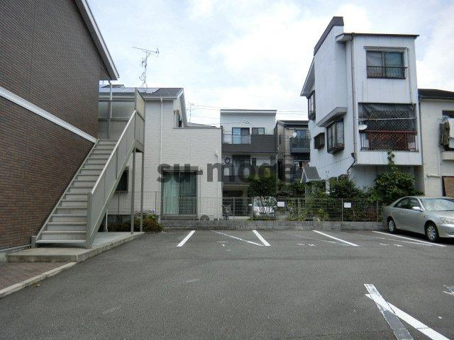 アンプルールクラージュウエストヒルズの周辺