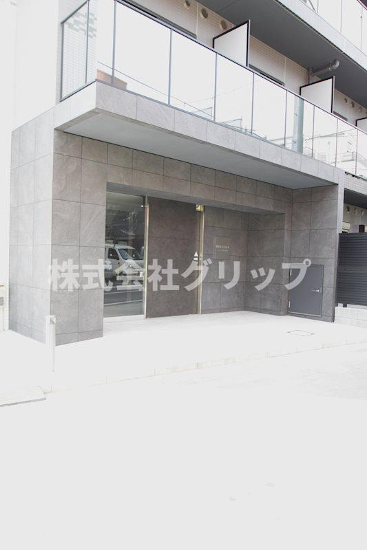 RELUXIA横濱吉野町のエントランス