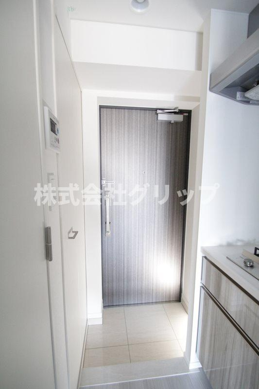 RELUXIA横濱吉野町の玄関