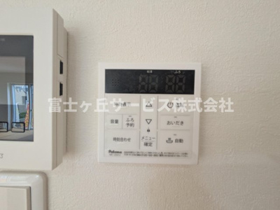 【発電・温水設備】 | 豊橋市西幸町 新築一戸建て | 温水設備です