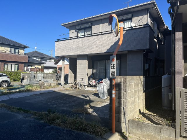 藤枝市高柳２丁目 中古一戸建ての前面道路含む現地写真