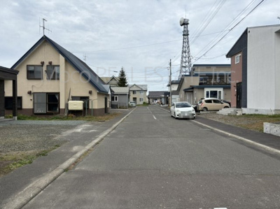 【前面道路含む現地写真】 | 北見市西三輪新築住宅
