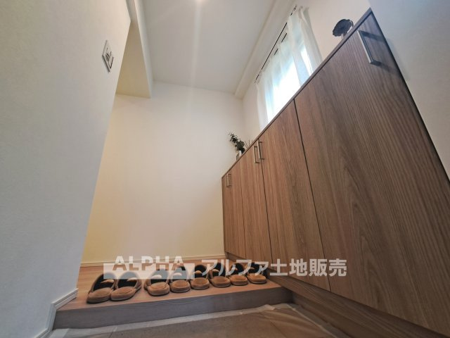 ファミール高幡不動の玄関