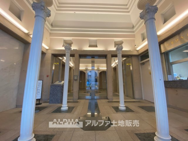 ダイアパレス立川の外観|【Common areas】
◆廊下◆共用部は管理の行き届いた綺麗なスペース。いつも明るく家族を、来客を出迎えてくれる大切な場所です。