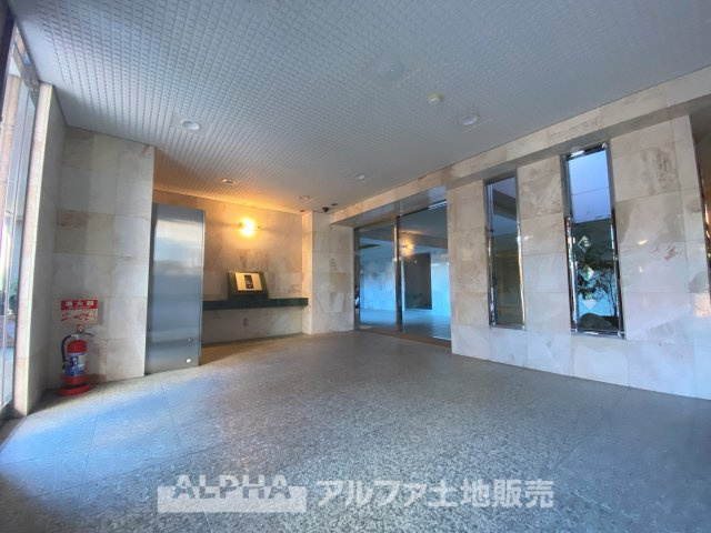 グランツ高幡不動ヒルステージのエントランス