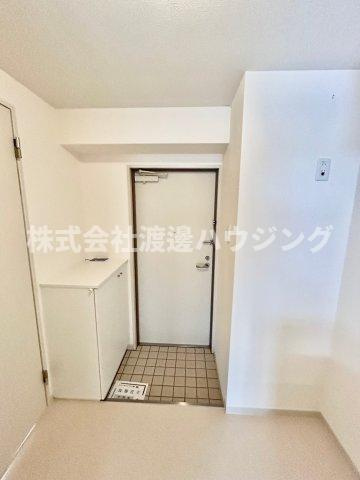 エルソル江坂の玄関