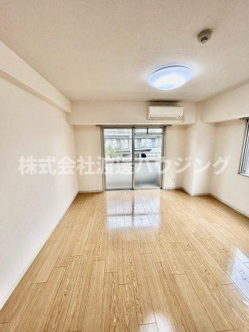 エルソル江坂の寝室