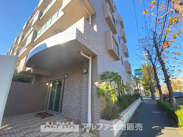 ネオハイツ多摩永山の外観