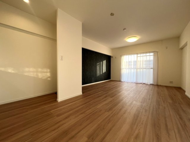 多摩ニュータウン貝取第4の1の2号棟の居間・リビング|おしゃれな居間です