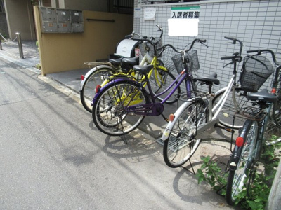 【その他共用部分】 | ハイツ菱屋（河内小阪賃貸） | 駐輪場です
