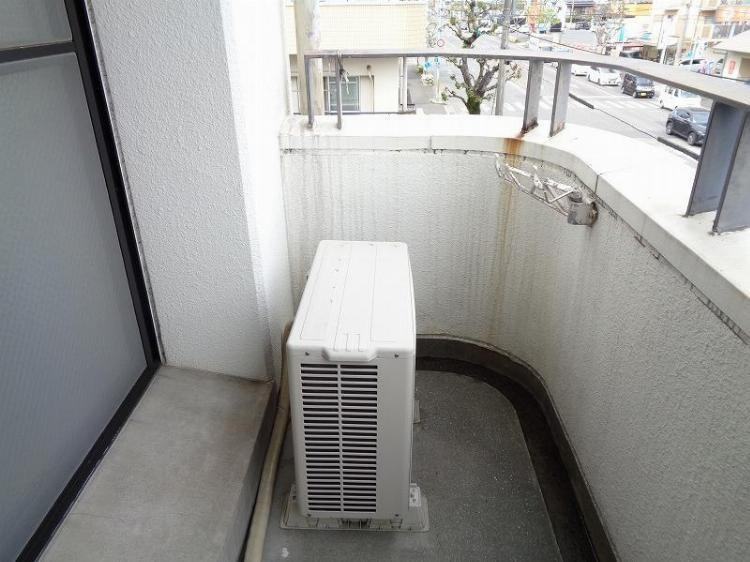 前田ビルのバルコニー|物件の画像11