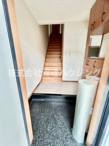 ハイム木もれびの玄関