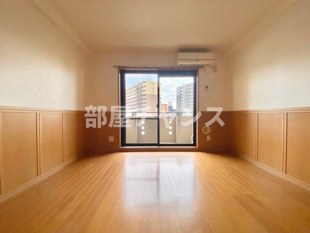 HIRO尾頭橋の居間・リビング