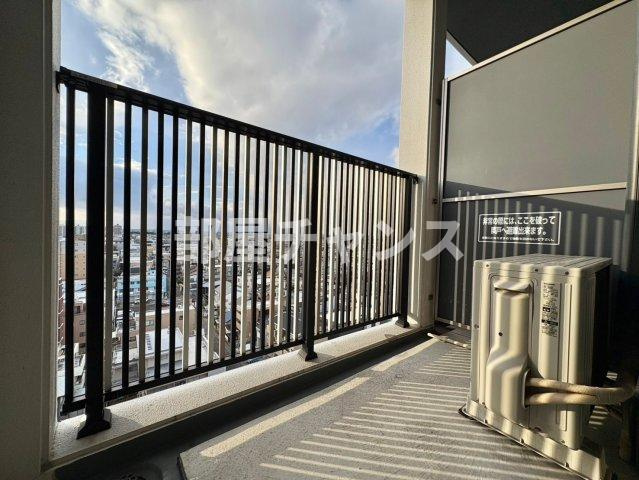 グランパークタワーのバルコニー