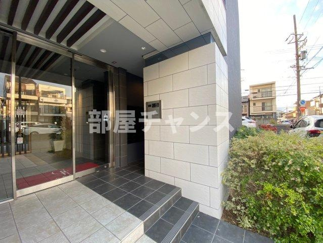 グランパークタワーのエントランス