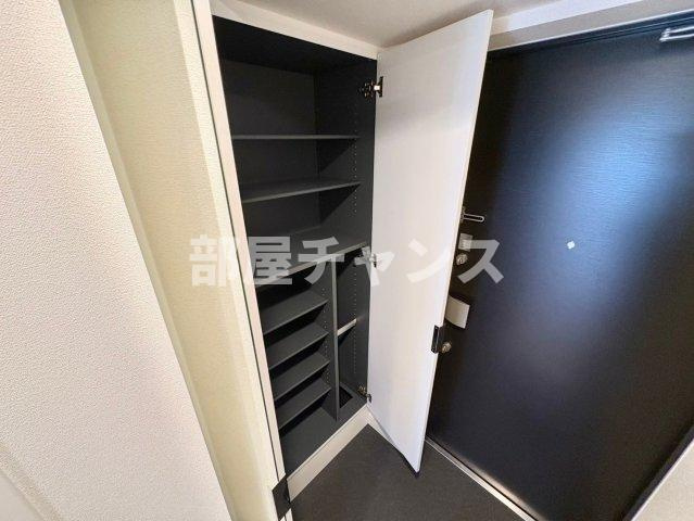 プレサンス名古屋駅ゲートの収納