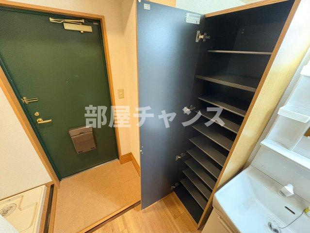 サン・アペックス名駅の収納