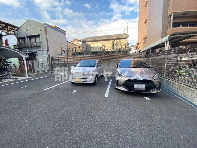 グランツェ名駅太閤通の駐車場