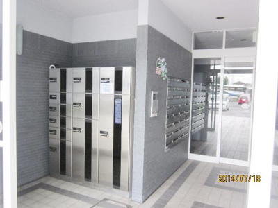 【エントランス】 | ルネッサンス犬塚