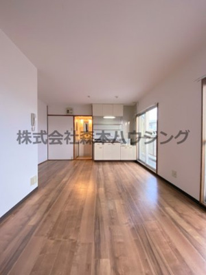 【居間・リビング】 | 　御殿山コーポA | 使いやすいリビングです