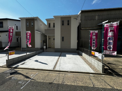 【外観】 | Heartful-Town中川区土野町全２棟【仲介手数料無料　野田小学校　一柳中学校】 | ご成約キャンペーン対象物件です♪詳細は弊社ホームページもしくはスタッフまでお気軽にお問合せ下さいませ♪ お役に立てる自信があります♪