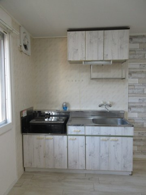 【キッチン】 | 秋田市横森四丁目　中古アパート | コンパクトなキッチンです！