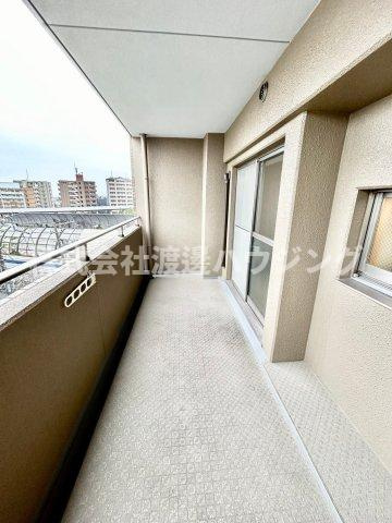 コリーヌ江坂のバルコニー