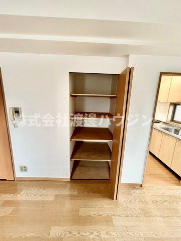 コリーヌ江坂の収納