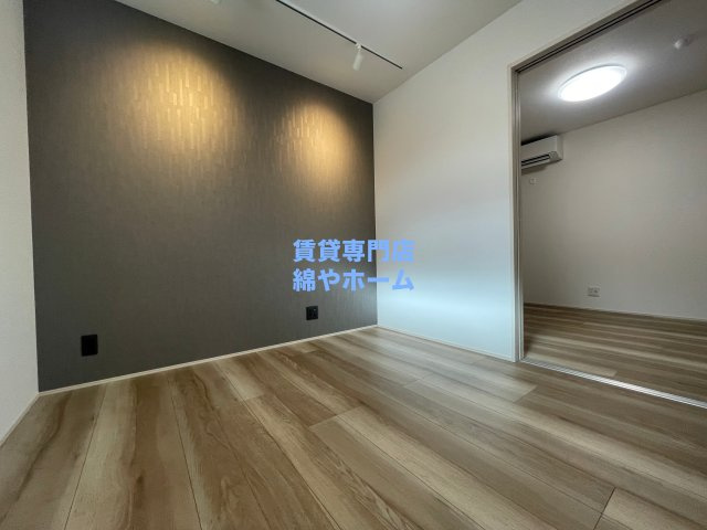 フジパレス エン Ⅱ号館の洋室|落ち着いた色調の洋室です