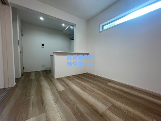 フジパレス エン Ⅱ号館の居間・リビング|おしゃれなリビングです