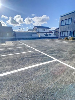 【駐車場】 | 中里店舗