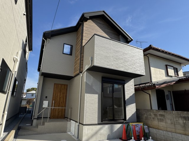 流山市美田新築戸建【八木北小学校：7分】の外観|２号棟外観・完成済み内覧可能です！