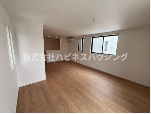 Ｋｏｌｅｔ江戸川台～コレットエドガワダイ～の居間・リビング