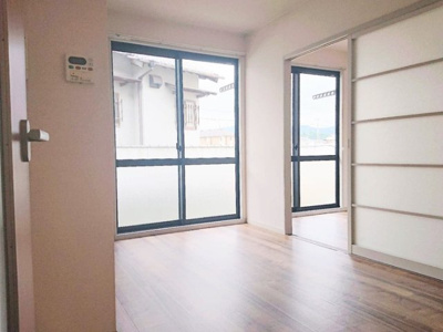 【居間・リビング】 | フレグランス上ノ山 A棟