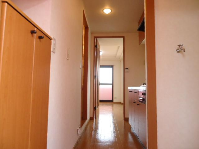 パームヒルズの内装|廊下